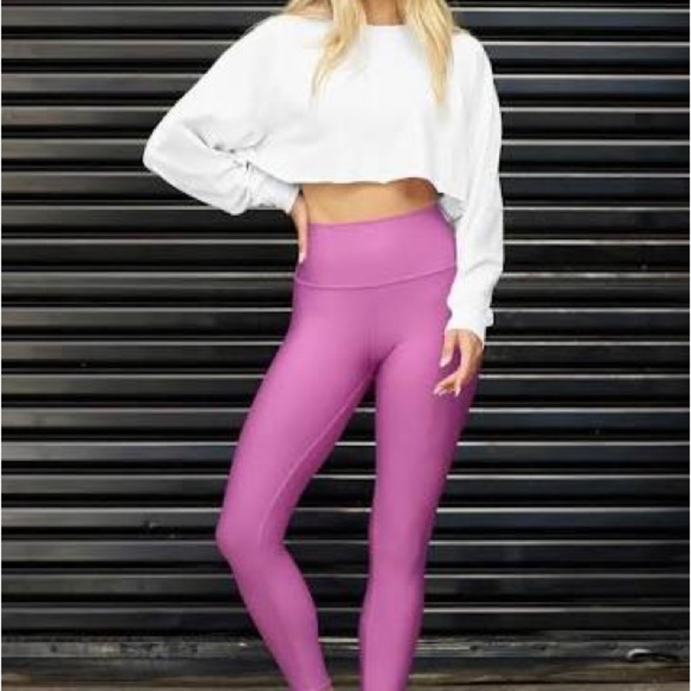 ALO Yoga Vibrant Pink Leggings 7/8 & Sports Bra